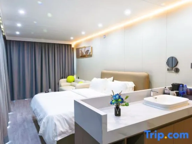 Standard room with garden view