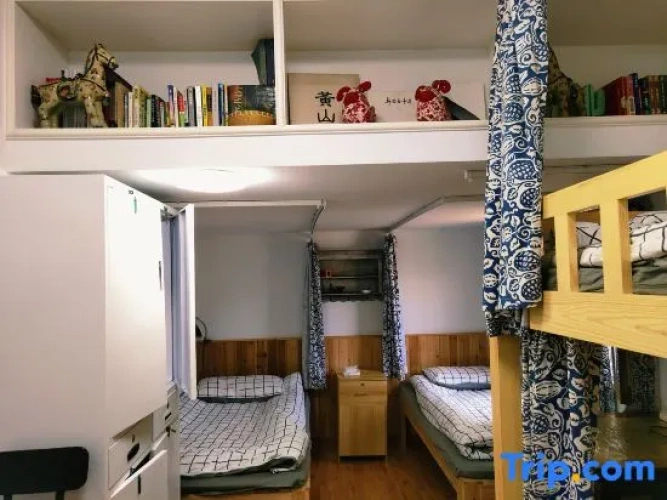 Bed in Dorm