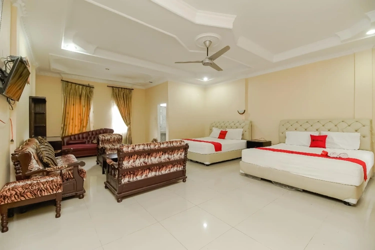 Standard Family room