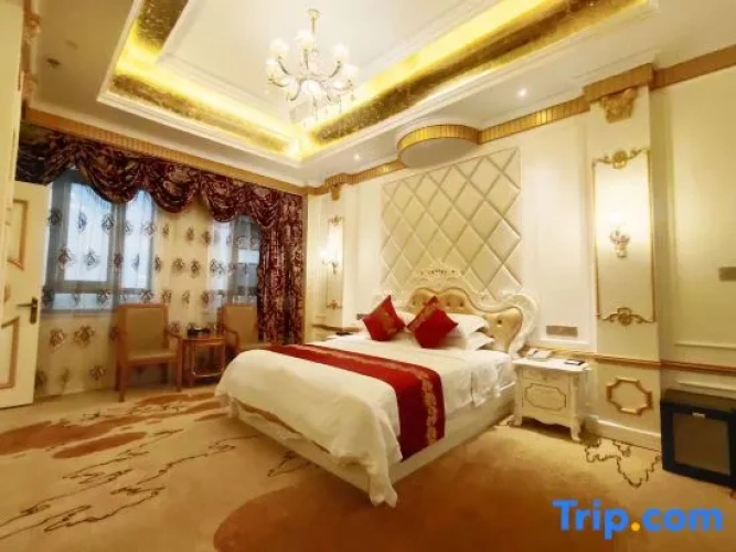 Presidential Quadruple Suite