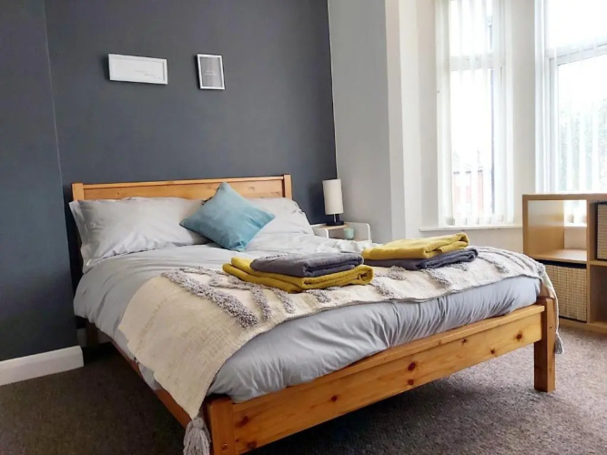 Comfy 4 bed home away from home