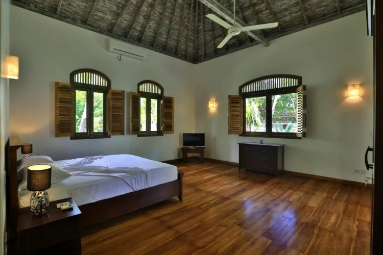 Suite with garden view
