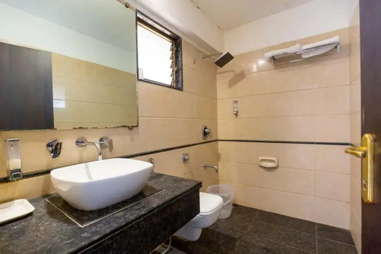 Sukh Hotel