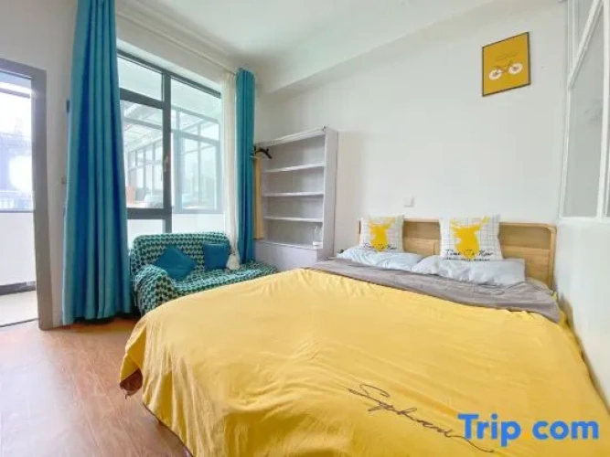 Quadruple Suite with courtyard view