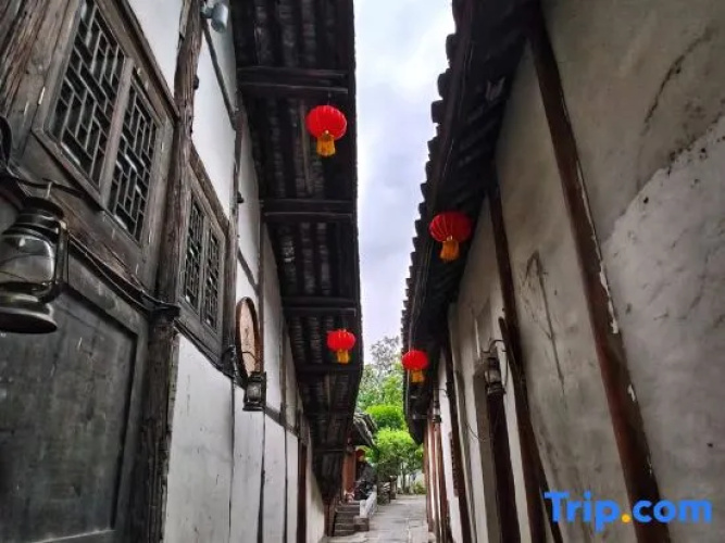 Yiju Qingyue Hotel