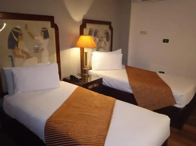 Zayed Hotel & Restaurant