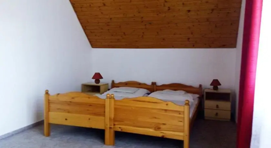 Galamb Villa