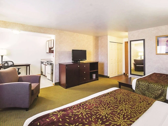Quadruple Suite