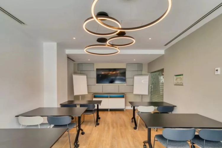 Holiday Inn Express Madrid Airport photo 35