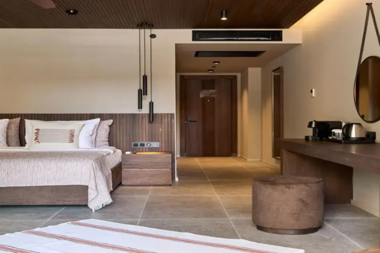 Jacaranda Luxury Hotel