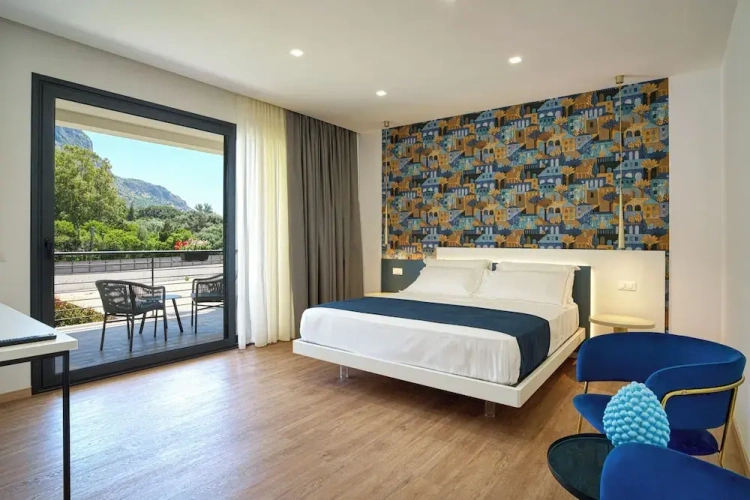 Deluxe Double room with balcony and with pool view