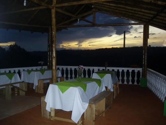 Hostal Girasoles
