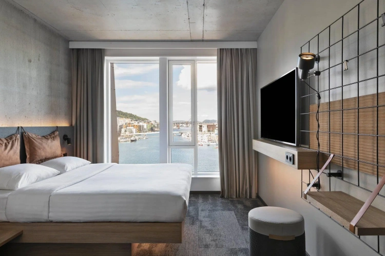 Standard Twin room with sea view