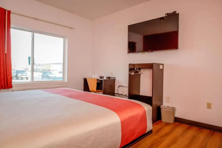 Best Western Crown Inn