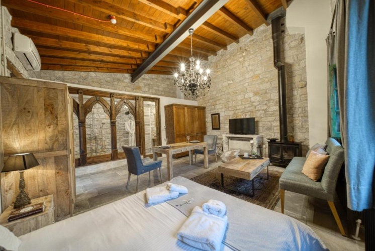 Deluxe Double Suite