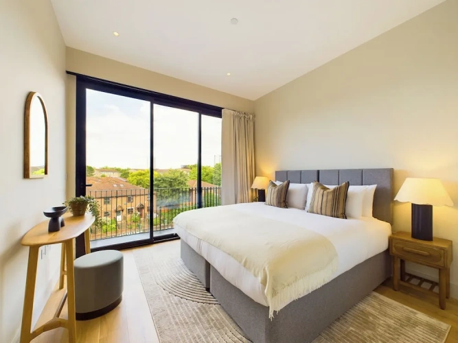 3 Bedrooms Comfort Apartment with balcony