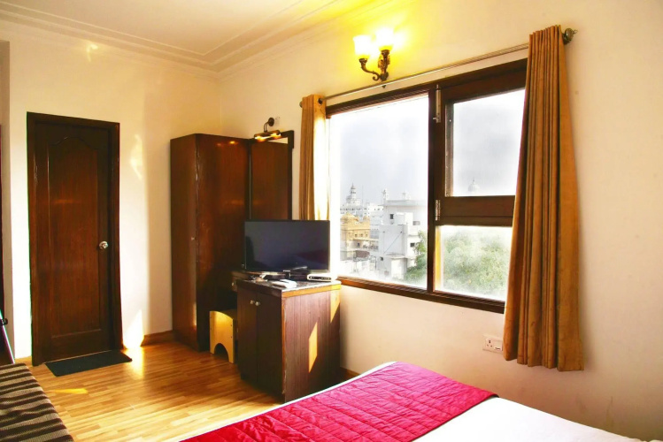Hotel Sapphire
