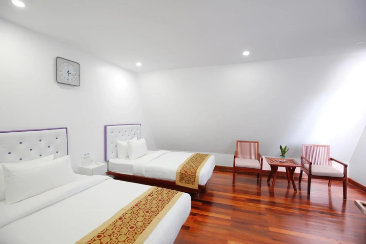 Deluxe Twin Suite