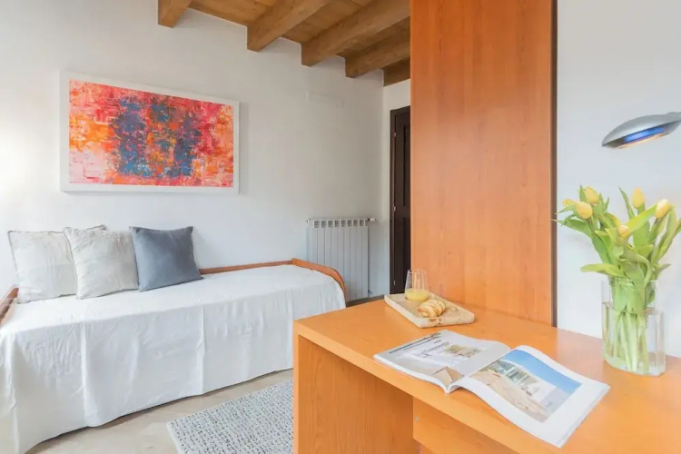 Luini 7 by Rentallcomo by Rent all Como