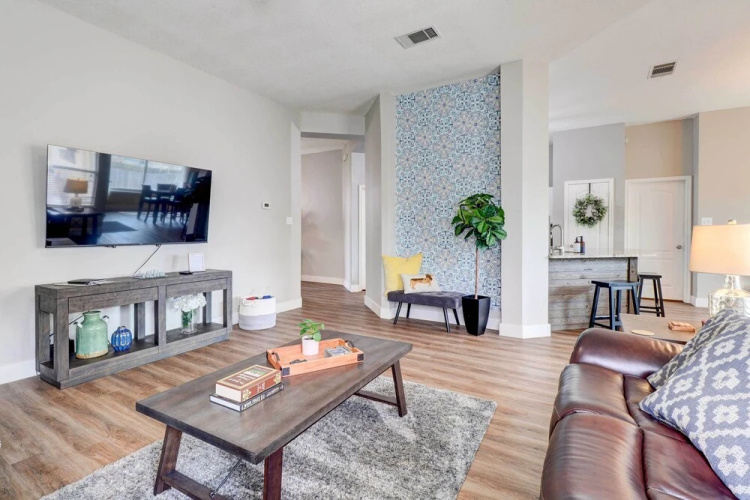 Airy Georgetown Home w/ Fire Pit!