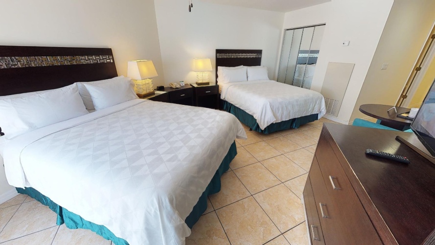 Standard Quadruple room with ocean view