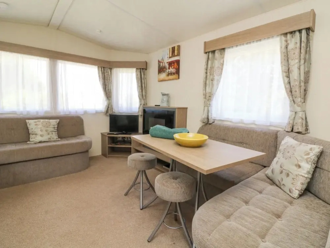 23 Manleigh Park