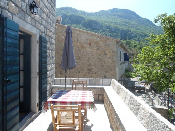 1 Bedroom Apartment with sea view