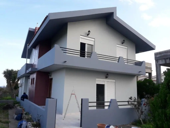5 Bedrooms Cottage