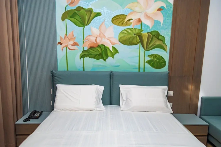 Standard Double room with balcony and with city view