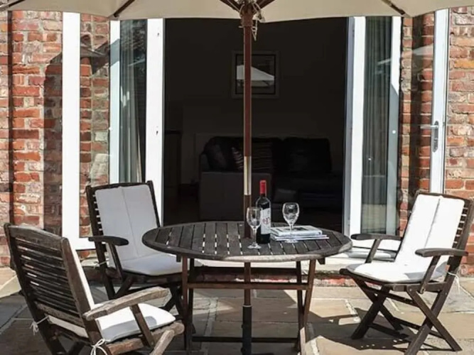 Winsall Court II