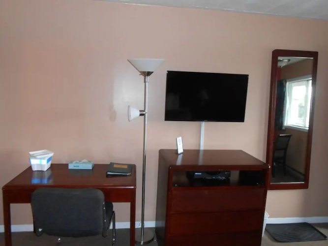 Aquarius Motel