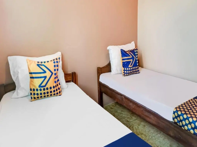 Economy Twin room