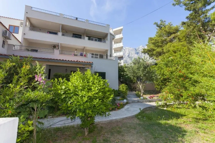 1 Bedroom Comfort Apartment with balcony