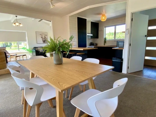 3 Bedrooms Cottage