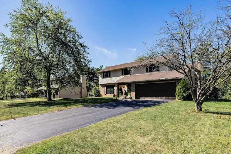 Shop, Golf & Explore: Home 14 Mi to Columbus!