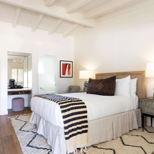 Hotel Ynez