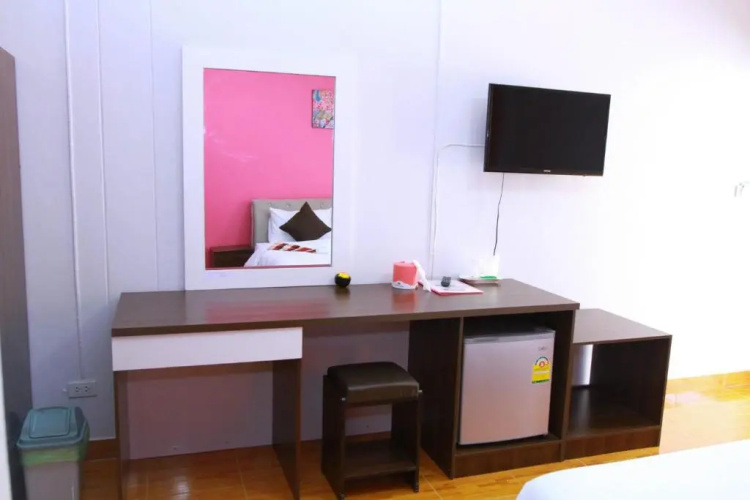 Hugpua Hotel
