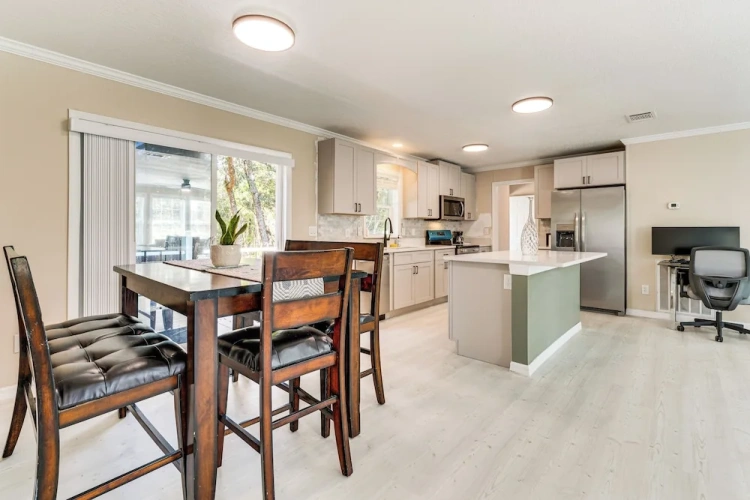 3 Bedrooms Cottage