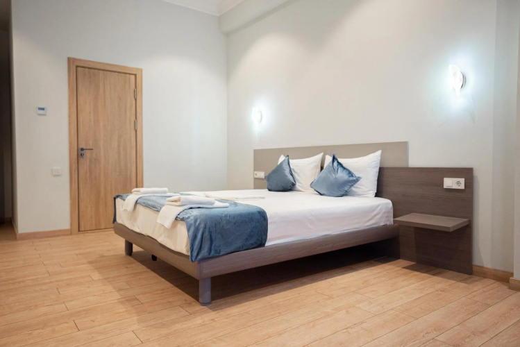 5 Wood Hotel  Spa