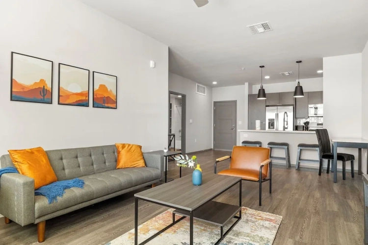 2 Bedrooms Apartment