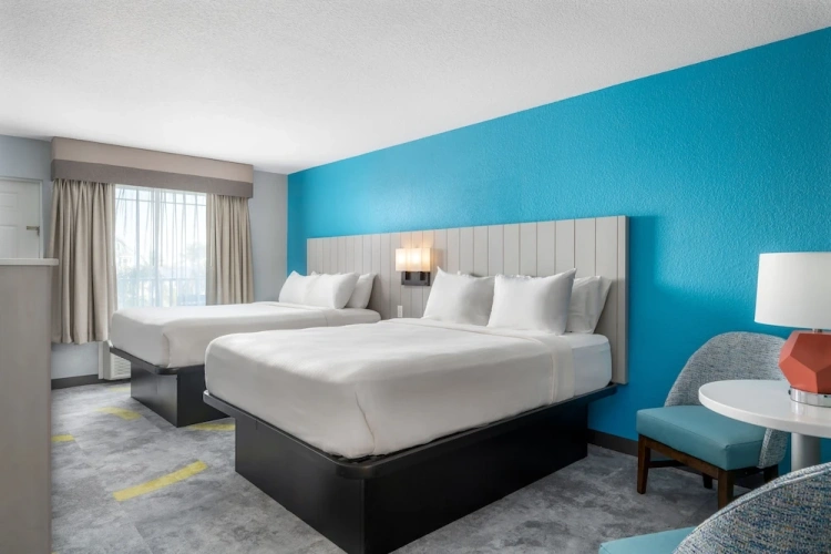 Standard Quadruple room with balcony