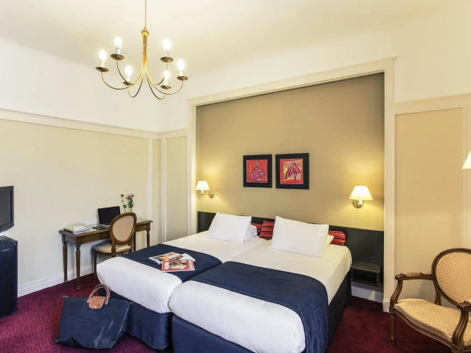Mercure Bayonne Centre Le Grand Hotel