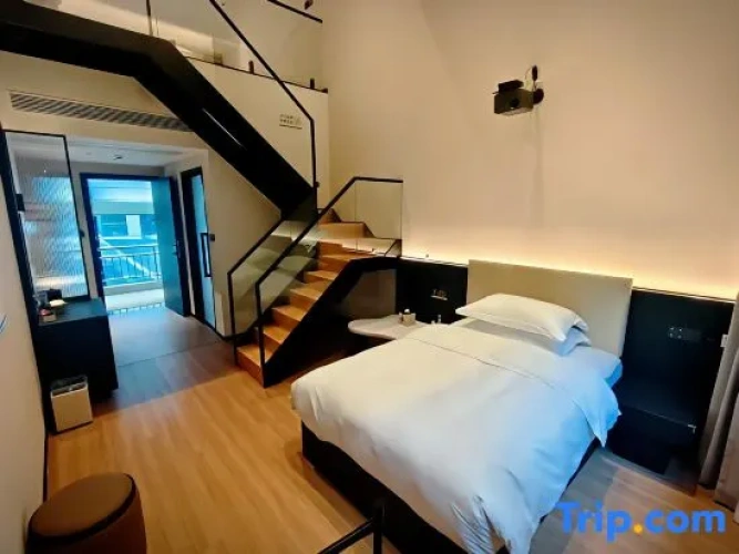 Standard Twin Duplex room