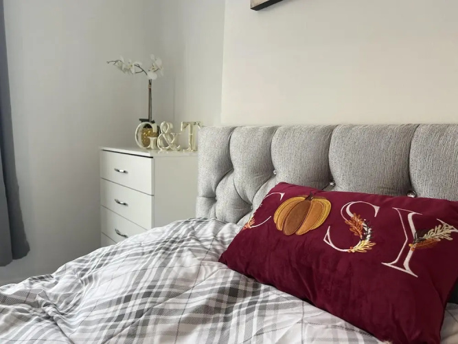 Bristol - 4 Beds - Sleeps 7 - For Groups - Garden