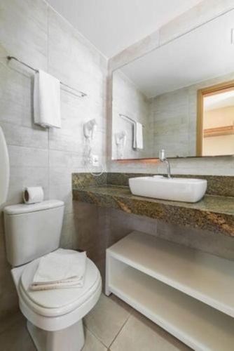 Quadruple Basement Suite with garden view
