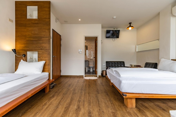 Triple Suite