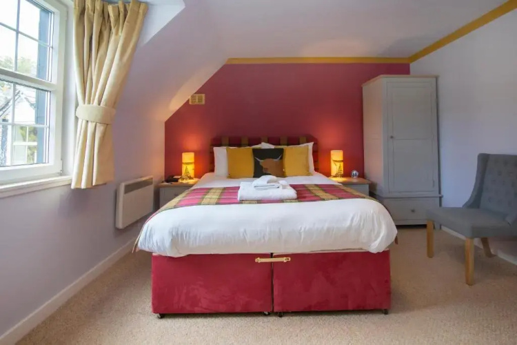 Eddrachilles Hotel