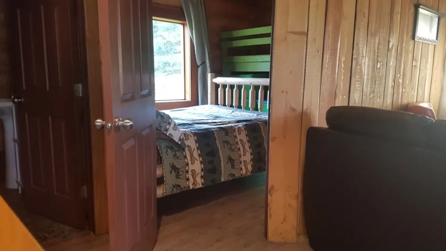 Rock Lake Lodge