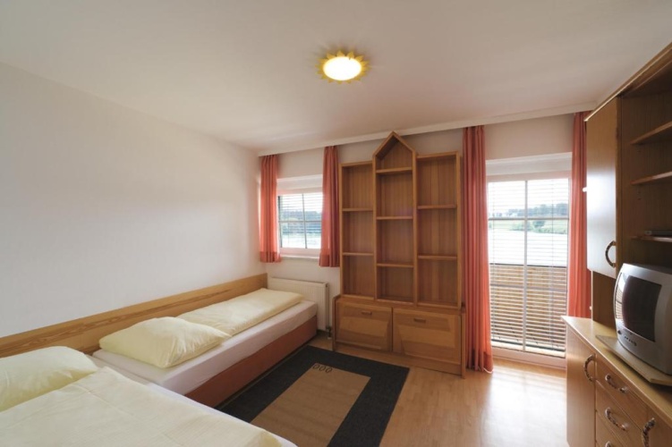 3 Bedrooms Apartment with balcony and with lake view