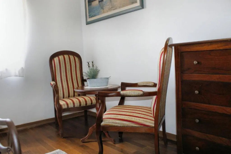 Mon Perin Castrum - House of Nice Memories